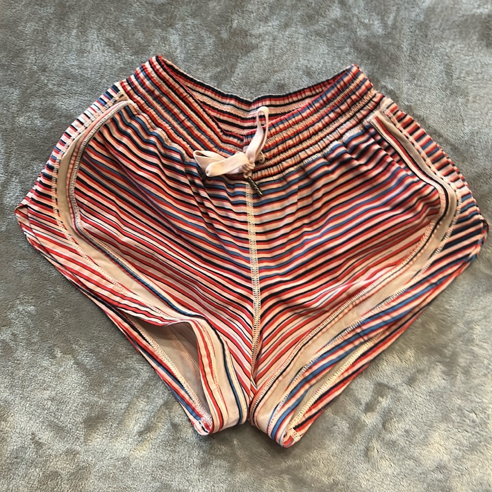 Lululemon size 4 multi colored striped shorts